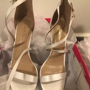 White strappy heels, Size 11